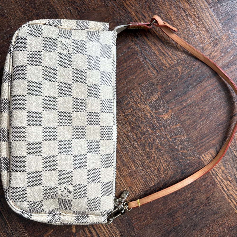 Louis Vuitton Damier Azur Cream & Gray Wristlet Clutch Pochette Accessoires
